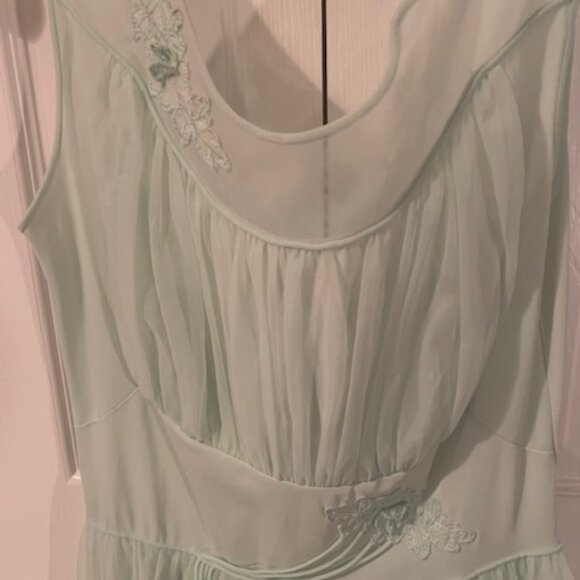 Vintage- 2 piece Negliche! - Picture 7 of 11